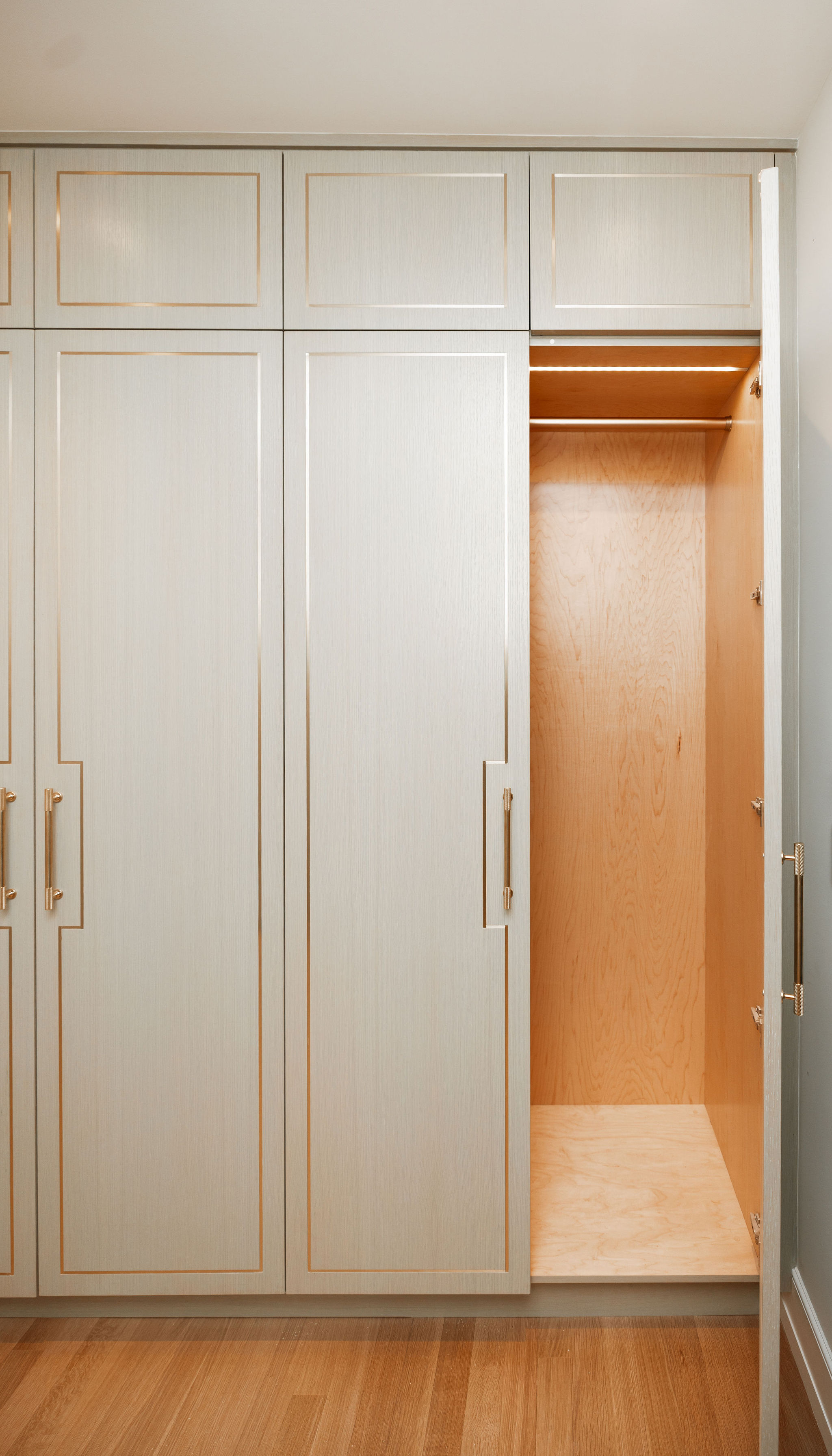 Picture Idea: Unveiling Opulence A Bespoke Luxury Walk In Closet In Brooklyn